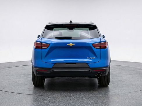 Used 2025 Chevrolet Blazer LT image 7