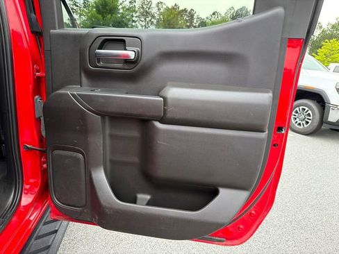 Used 2023 Chevrolet Silverado 1500 Custom Trail Boss w/ LPO, Dark Essentials Package AWD/4WD image 16