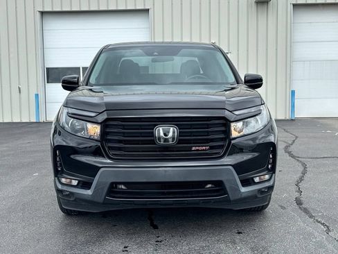 Used 2023 Honda Ridgeline Sport image 2
