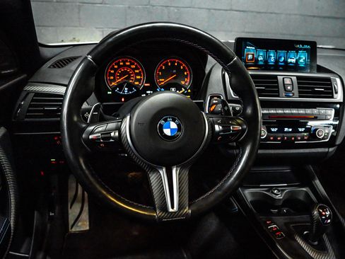 Used 2017 BMW M2 RWD image 21