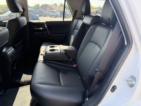 Used 2024 Toyota 4Runner TRD Off-Road Premium w/ Moonroof Package AWD/4WD image 9