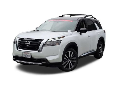 Used 2025 Nissan Pathfinder Platinum w/ Cargo Package FWD image 1