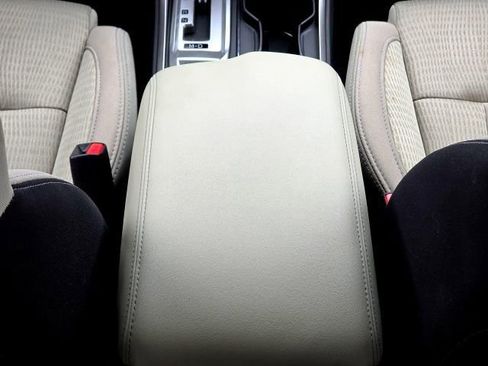 Used 2021 Subaru Ascent Premium w/ Convenience Package image 21