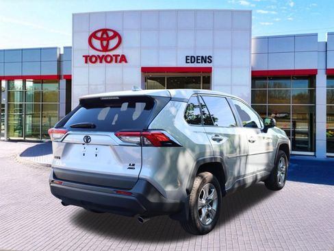 Certified 2025 Toyota RAV4 LE AWD/4WD image 3