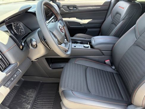 New 2026 Nissan Pathfinder Rock Creek w/ Rock Creek Premium Package AWD/4WD image 20