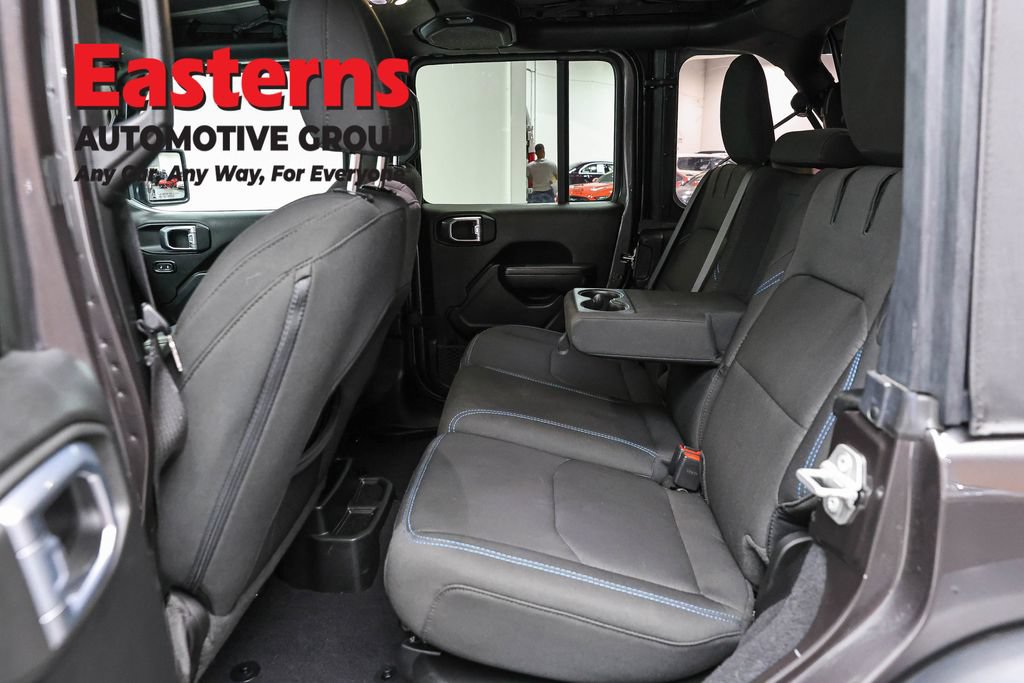 Used 2023 Jeep Wrangler Unlimited Rubicon 4xe w/ Cold Weather Group AWD/4WD image 24