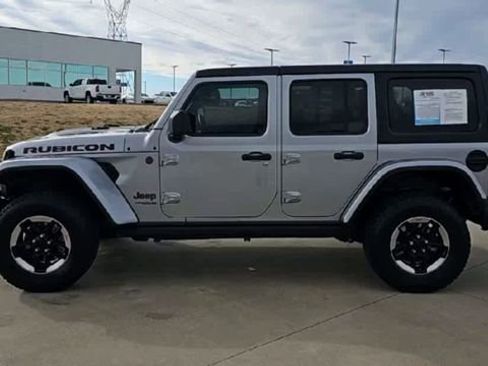 Used 2018 Jeep Wrangler Unlimited Rubicon w/ Dual Top Group AWD/4WD image 5