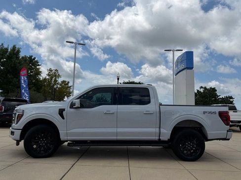 Used 2025 Ford F150 Lariat w/ Equipment Group 501A Mid AWD/4WD image 5