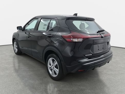 New 2025 Nissan Kicks Play S image 7