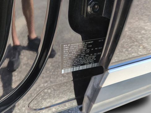 Used 2016 Volkswagen Tiguan SE image 46