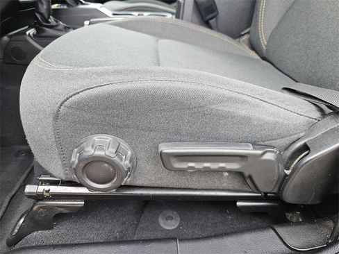 Used 2024 Jeep Wrangler Sport S image 14