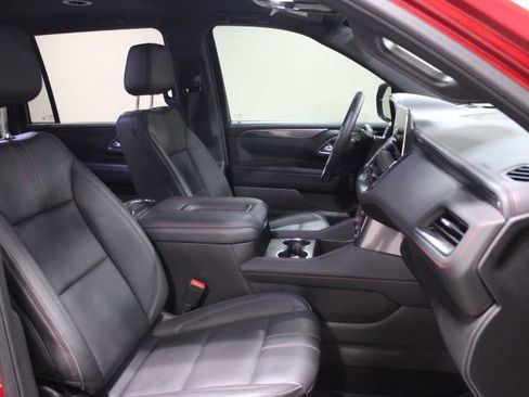 Used 2024 Chevrolet Suburban RST w/ Luxury Package AWD/4WD image 25