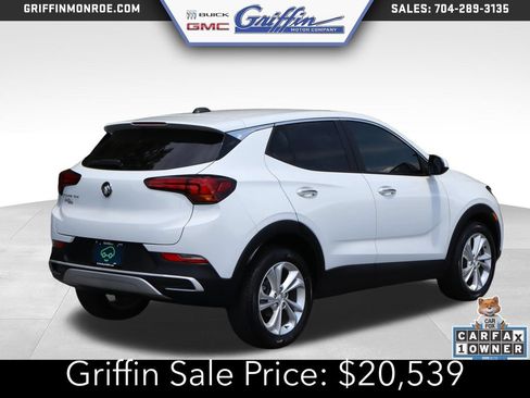 Certified 2023 Buick Encore GX Preferred w/ Cold Weather Comfort Package FWD image 5