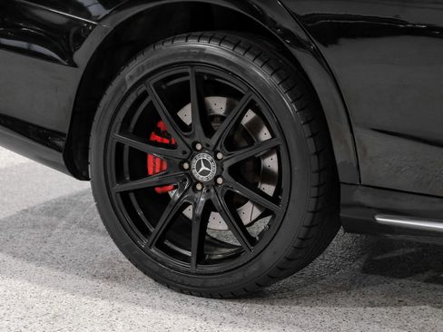 Used 2015 Mercedes-Benz S 63 AMG 4MATIC Sedan image 63