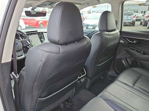 Used 2022 Subaru Outback Limited image 19