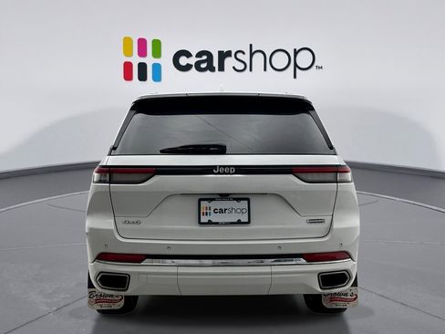 Used 2023 Jeep Grand Cherokee Overland image 4