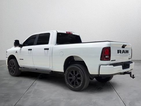 Used 2025 RAM 2500 Big Horn AWD/4WD image 3