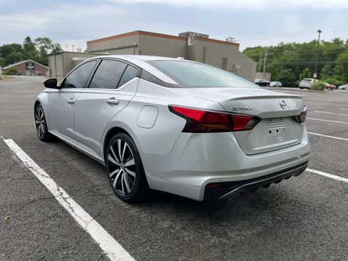 Used 2020 Nissan Altima 2.5 SR FWD image 9