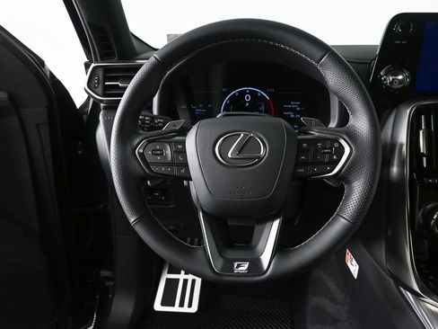 Used 2025 Lexus LX 700h F Sport AWD/4WD image 2