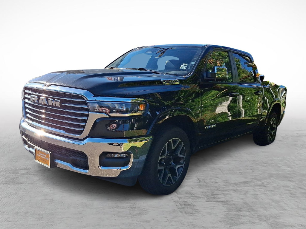 Used 2025 RAM 1500 Laramie AWD/4WD image 1
