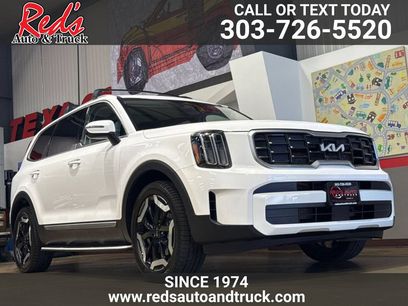 Used 2024 Kia Telluride S w/ S Sunroof Package