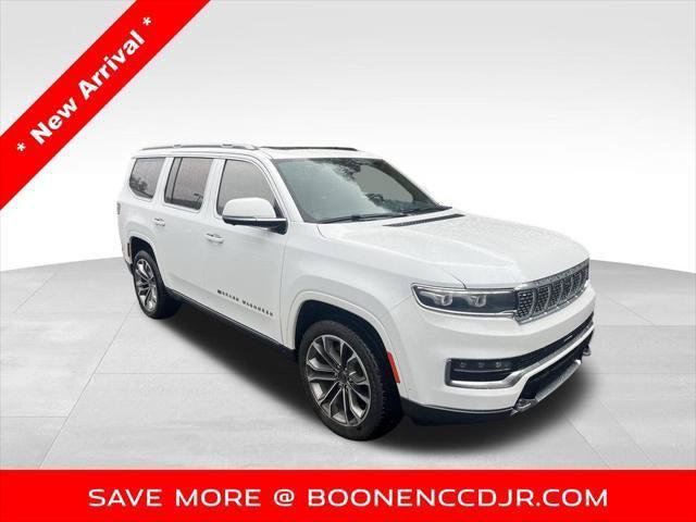 Used 2022 Jeep Grand Wagoneer Series III w/ Rear Seat Video Group 1 AWD/4WD image 1