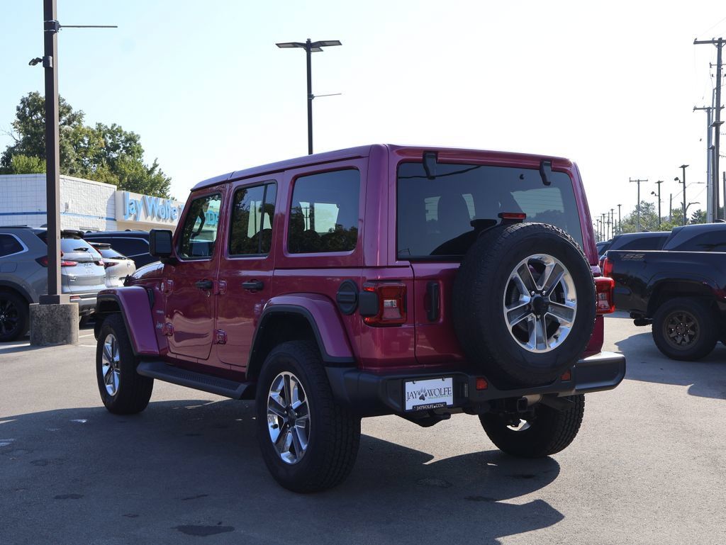Used 2022 Jeep Wrangler Unlimited Sahara w/ LED Lighting Group AWD/4WD image 5