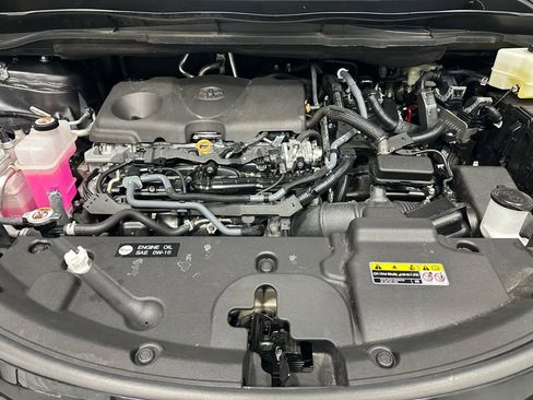 Used 2025 Toyota Sienna XSE image 71