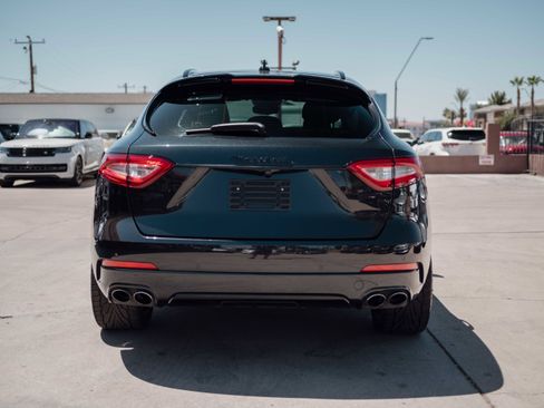 Used 2018 Maserati Levante S GranSport AWD/4WD image 5