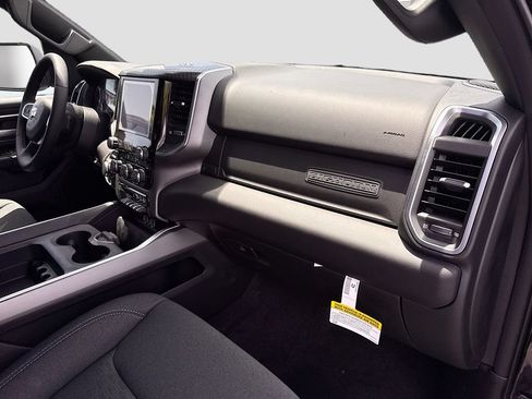 New 2026 RAM 1500 Big Horn w/ Night Edition AWD/4WD image 33