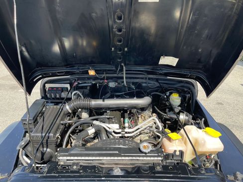 Used 2006 Jeep Wrangler Sport w/ 30" Tire & Wheel Group image 26