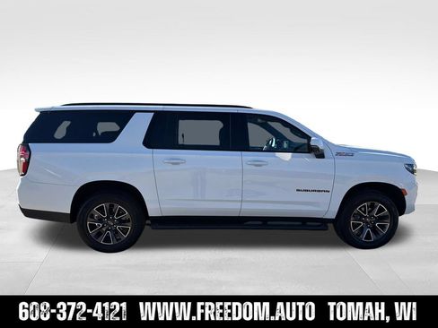 Used 2021 Chevrolet Suburban Z71 w/ Z71 Signature Package AWD/4WD image 9