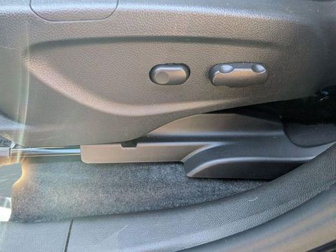 Used 2022 Buick Encore Preferred w/ Safety Package AWD/4WD image 13