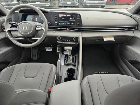 New 2026 Hyundai Elantra Sport FWD image 15