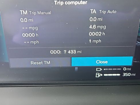 Used 2025 Volvo XC60 T8 Plus w/ Protection Package Premier image 6