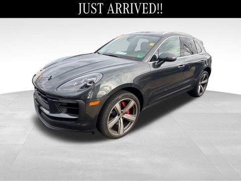 Used 2023 Porsche Macan S image 3