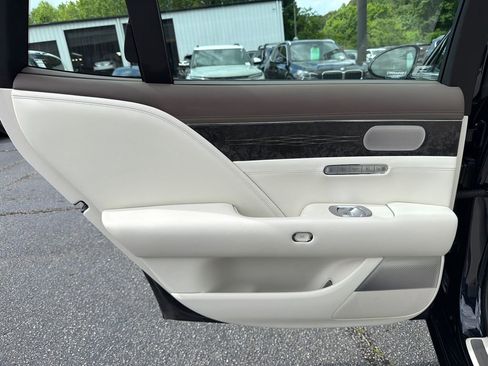 Used 2025 Genesis G90 3.5T AWD/4WD image 22