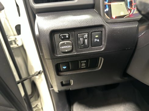 Used 2018 Toyota 4Runner Limited image 38