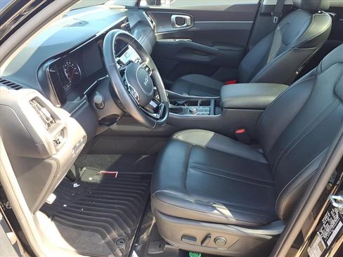 Used 2023 Kia Sorento S w/ Panoramic Sunroof Package image 16