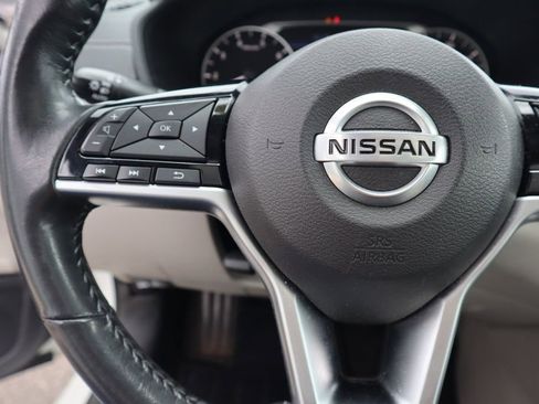 Certified 2022 Nissan Altima 2.5 SV w/ SV Premium Package image 19