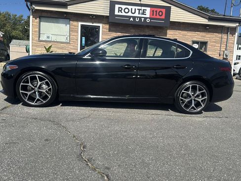 Used 2019 Alfa Romeo Giulia AWD w/ Cold Weather Package image 13