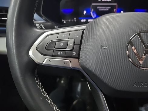 Used 2023 Volkswagen Taos SE AWD/4WD image 19