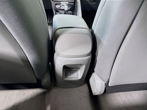 New 2025 Hyundai Elantra SEL FWD image 25