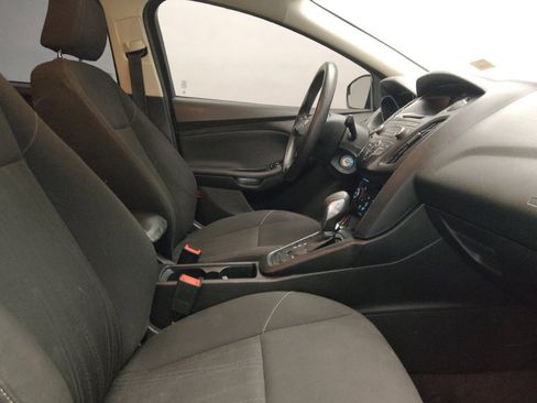 Used 2017 Ford Focus SE image 21