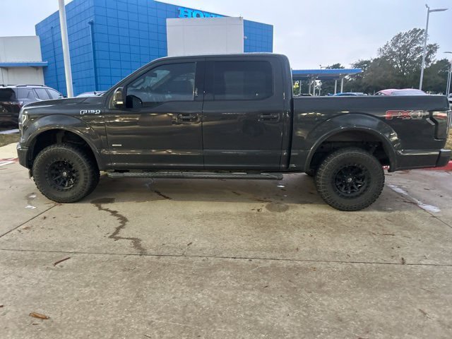 Used 2017 Ford F150 XLT w/ Equipment Group 302A Luxury AWD/4WD image 4