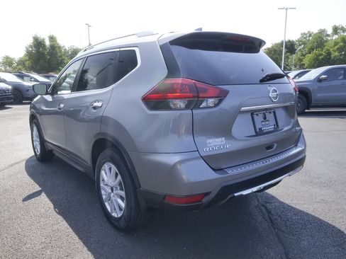 Used 2018 Nissan Rogue SV w/ Premium Package AWD/4WD image 8