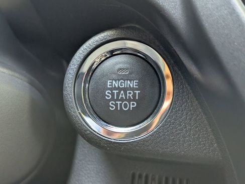 Used 2025 Subaru Forester Touring image 33