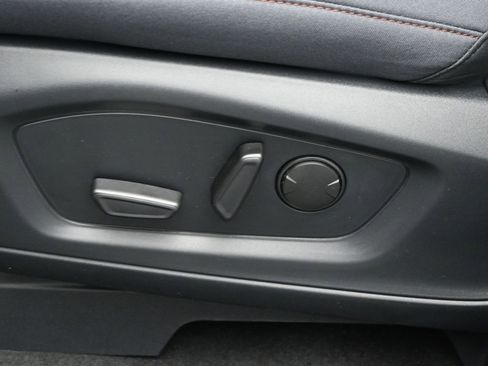 New 2026 Ford Explorer Active RWD image 8