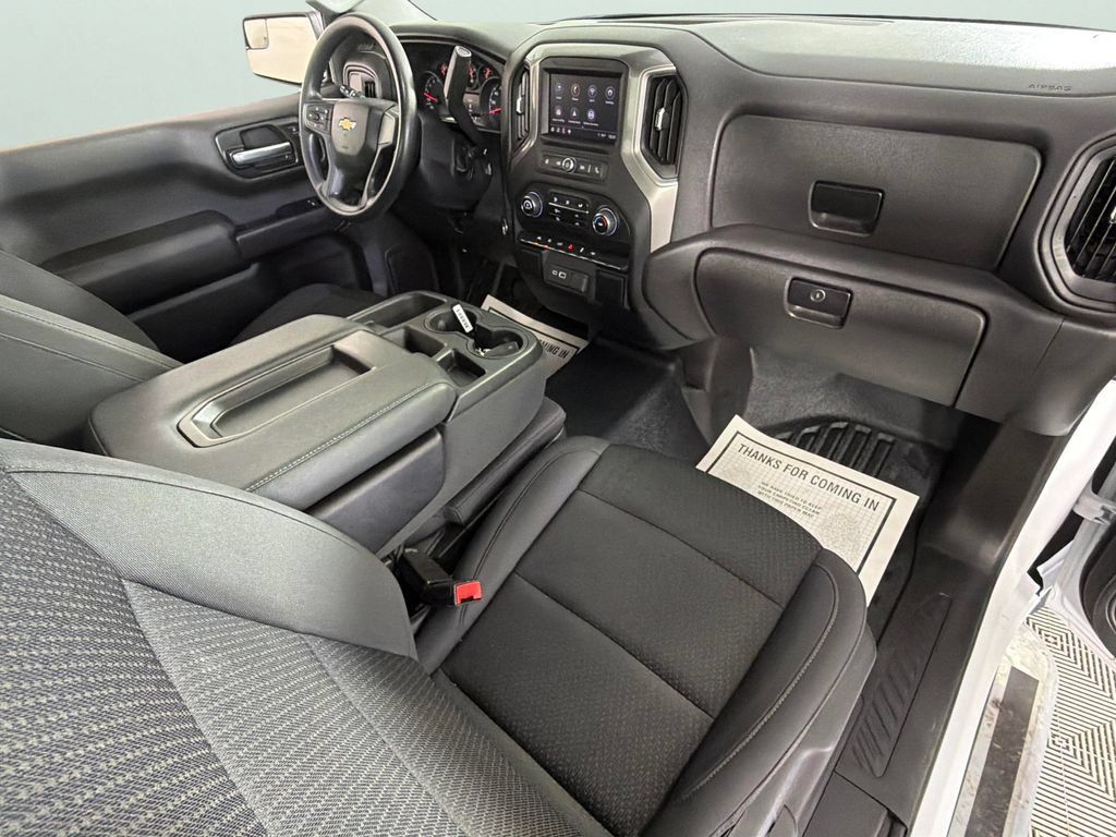 Certified 2025 Chevrolet Silverado 1500 W/T RWD image 46