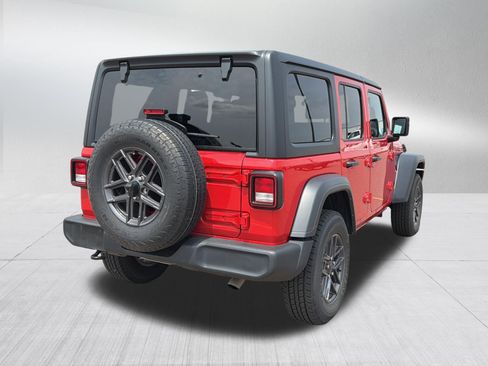 Used 2025 Jeep Wrangler Unlimited Sport AWD/4WD image 7